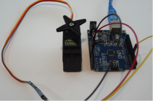 Servo motor montado no Arduino